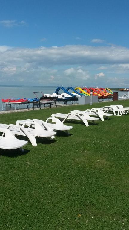 Hotel Hungaria Siofok Exterior photo