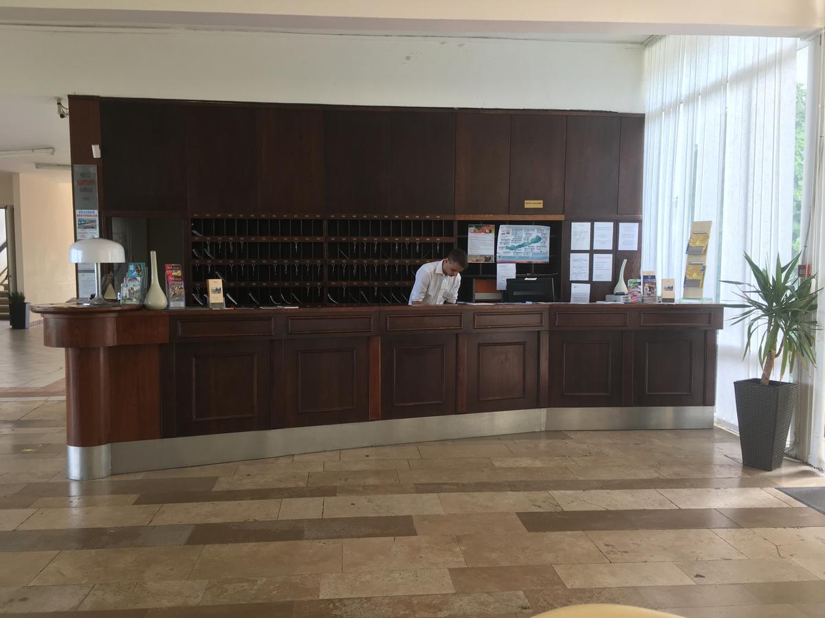Hotel Hungaria Siofok Exterior photo