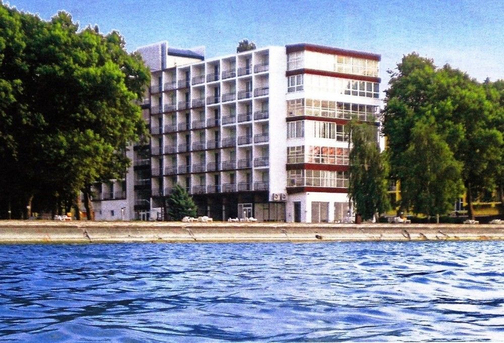 Hotel Hungaria Siofok Exterior photo